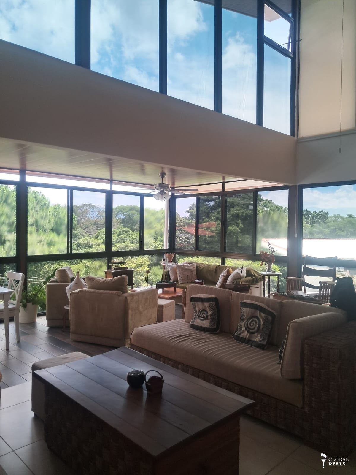 Excelente propiedad en Condominios del Bosque