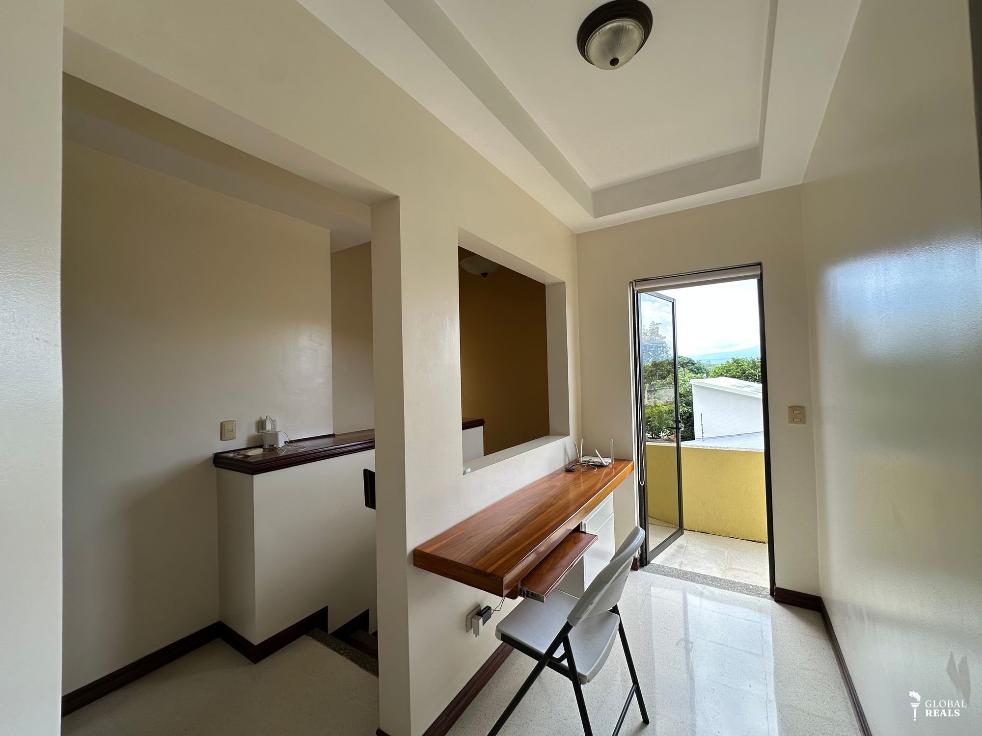 Casa Independiente en Alquiler Ciudad Colón | Vista al Poás