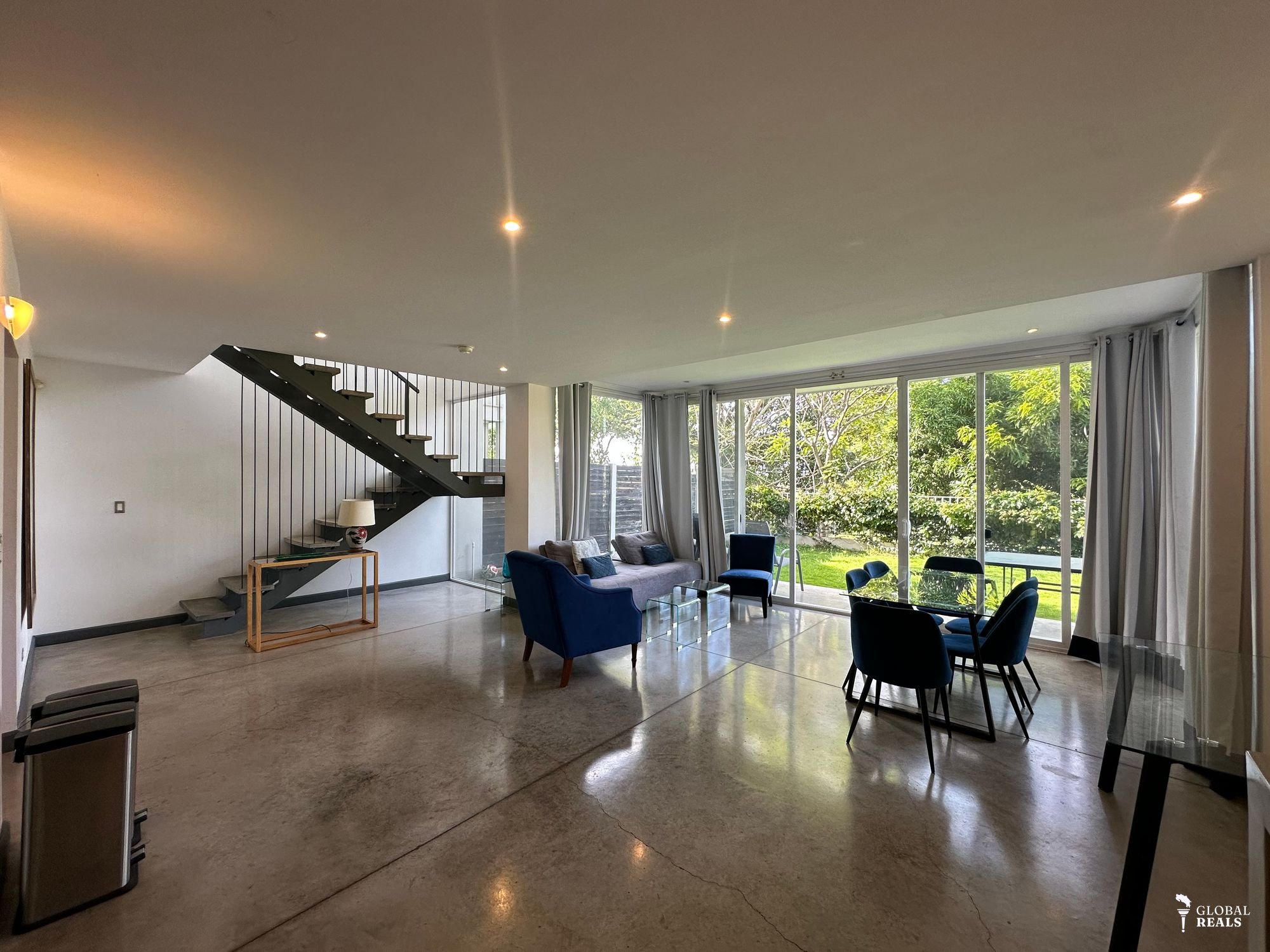 Condominio Hacienda Paraíso Piedades | Apartamento En Venta | 2 Habitaciones