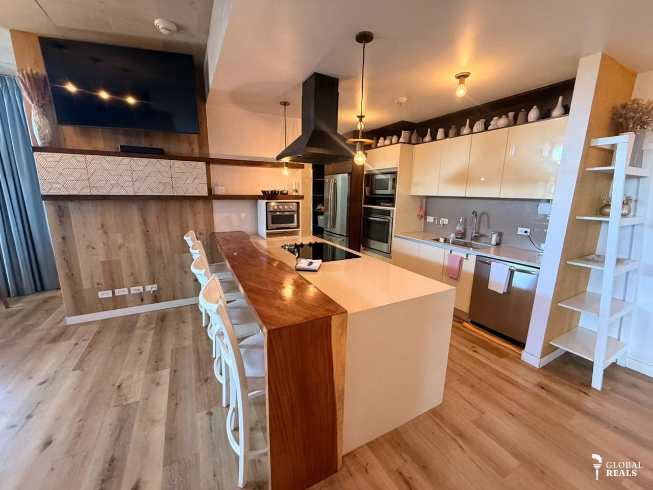 Escazú Village | Terraza Privada de 74 m² | Apartamento Esquinero