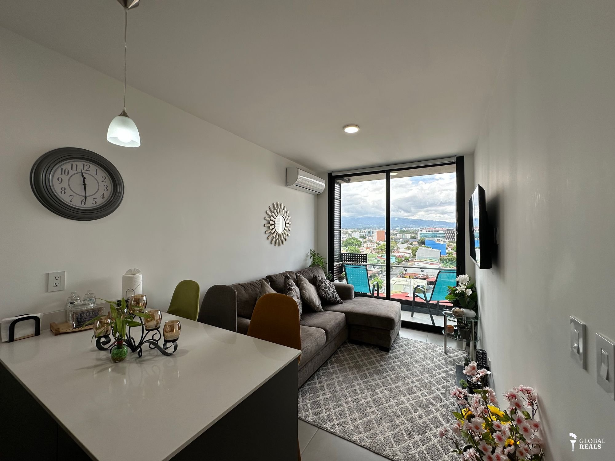 BÖ Escalante | 2 Hab | Amueblado | Piso 10 | Parqueo | $1,550