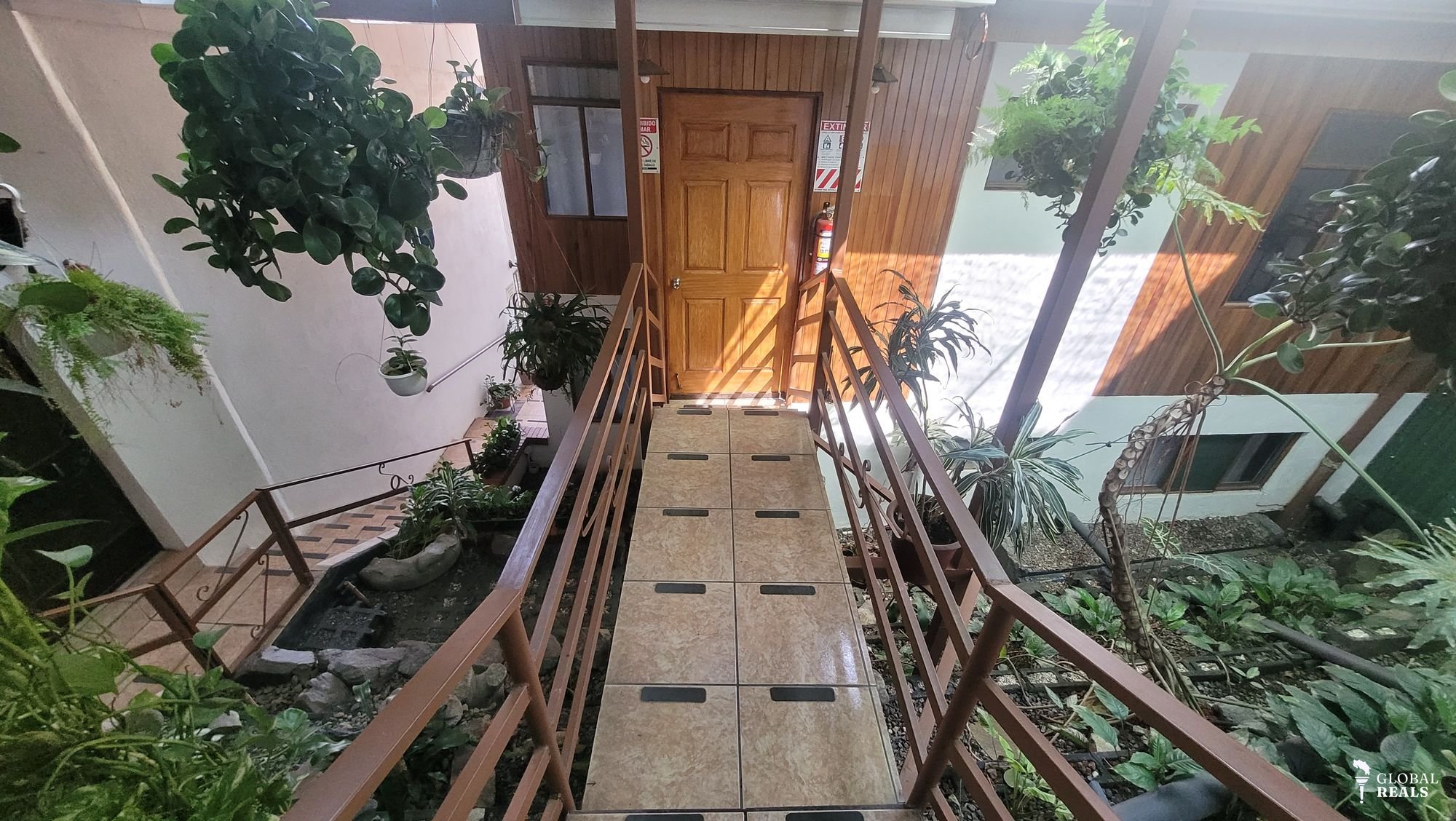 VENTA DE PROPIEDAD CON APTOS ALQUILADOS PAVAS