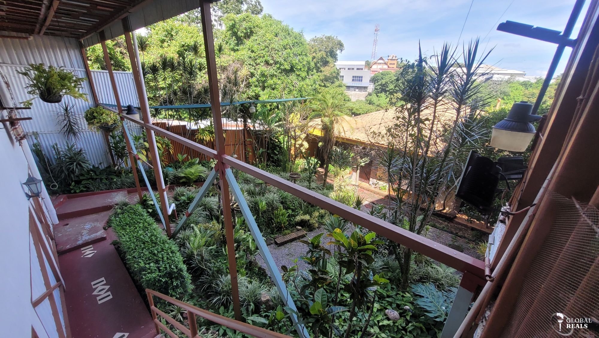 VENTA DE PROPIEDAD CON APTOS ALQUILADOS PAVAS