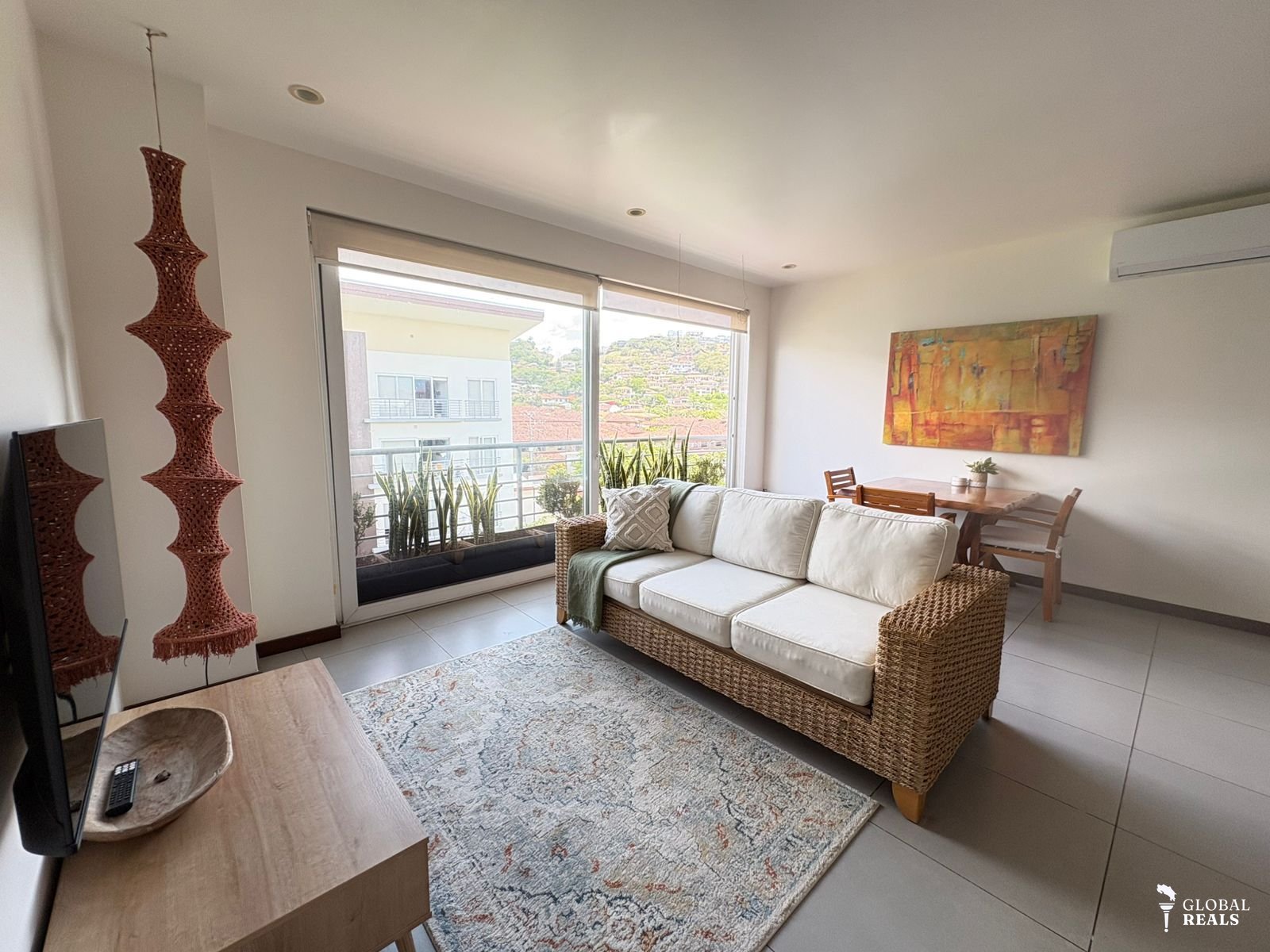 APARTAMENTO EN ALQUILER DE 2 HABITACIONES EN DISTRITO 4, ESCAZU.