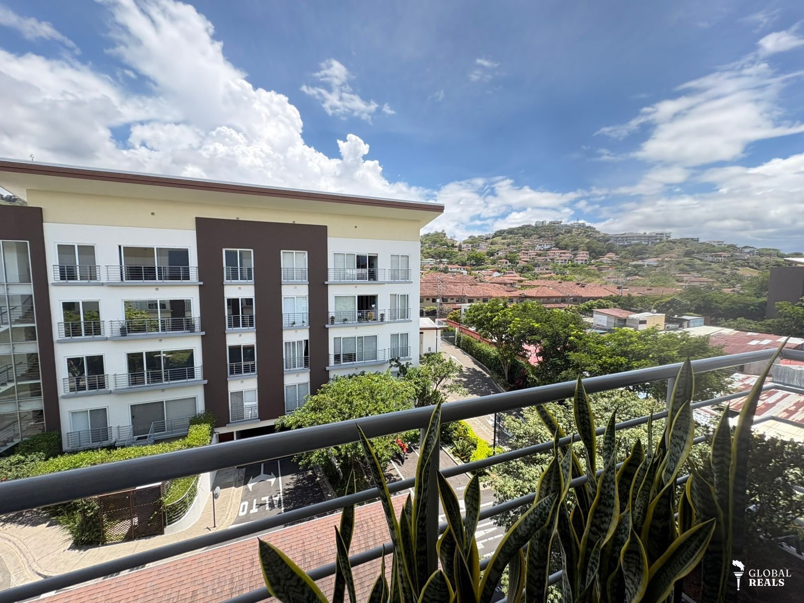 APARTAMENTO EN ALQUILER DE 2 HABITACIONES EN DISTRITO 4, ESCAZU.