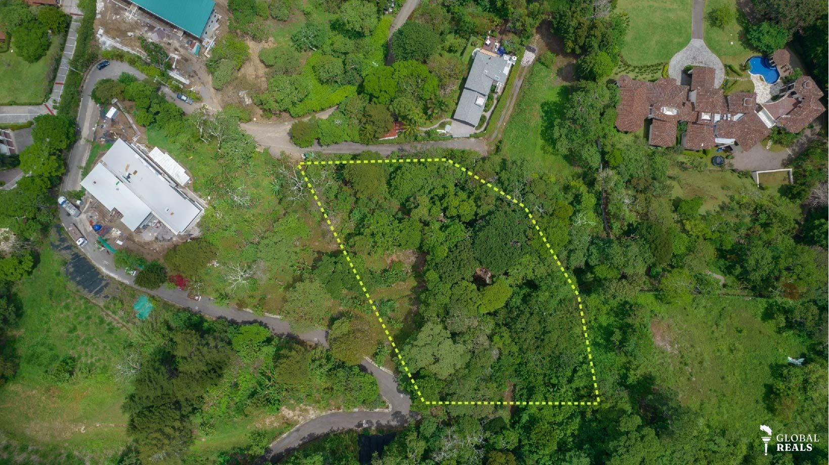 Lote residencial en condominio de Santa Ana