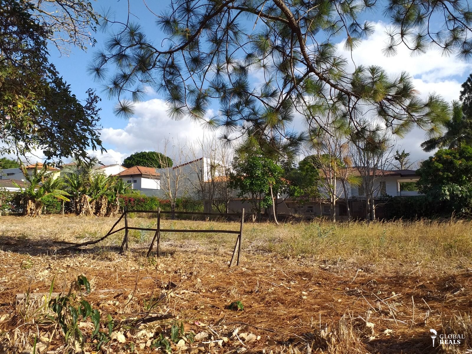 🏡 Terreno plano de 898 m²en Cariari, Heredia | a 50 m del Cariari Country Club 🏡