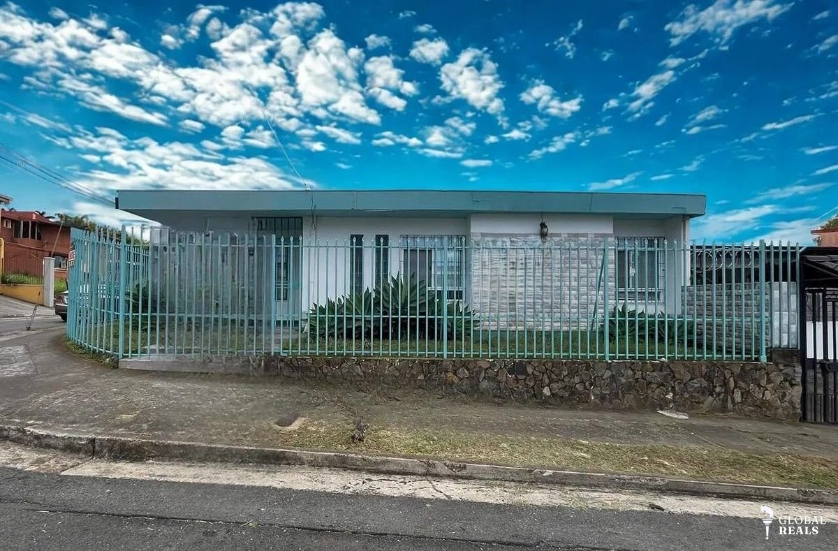 🏠 Venta de casa en Moravia, Urbanización La Ladrillera, un nivel con amplias zonas verdes 🏠