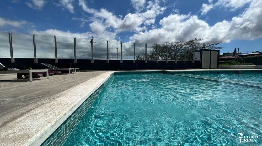 🏠 SE ALQUILA APARTAMENTO AMUEBLADO Club Residencial Bambú Rivera - Cinco Esquinas, Tibás Piso 11 con balcón🏠