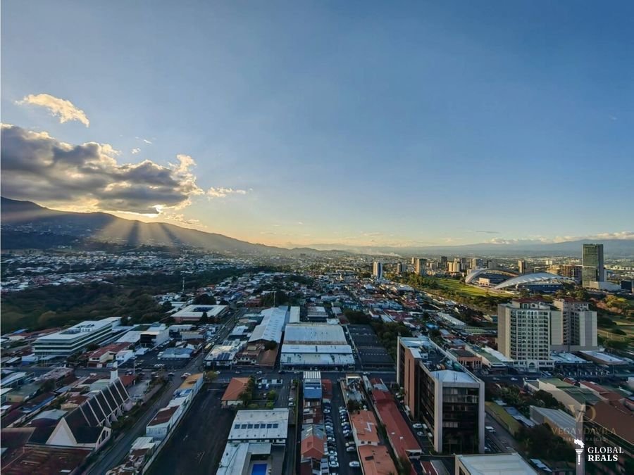 🏠 Venta de apartamento amueblado en Torre Secrt Sabana- Piso 27🏠