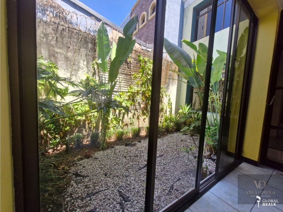🏠 Venta de casa esquinera, en Residencial Villa Adobe, San Pablo Heredia 🏠