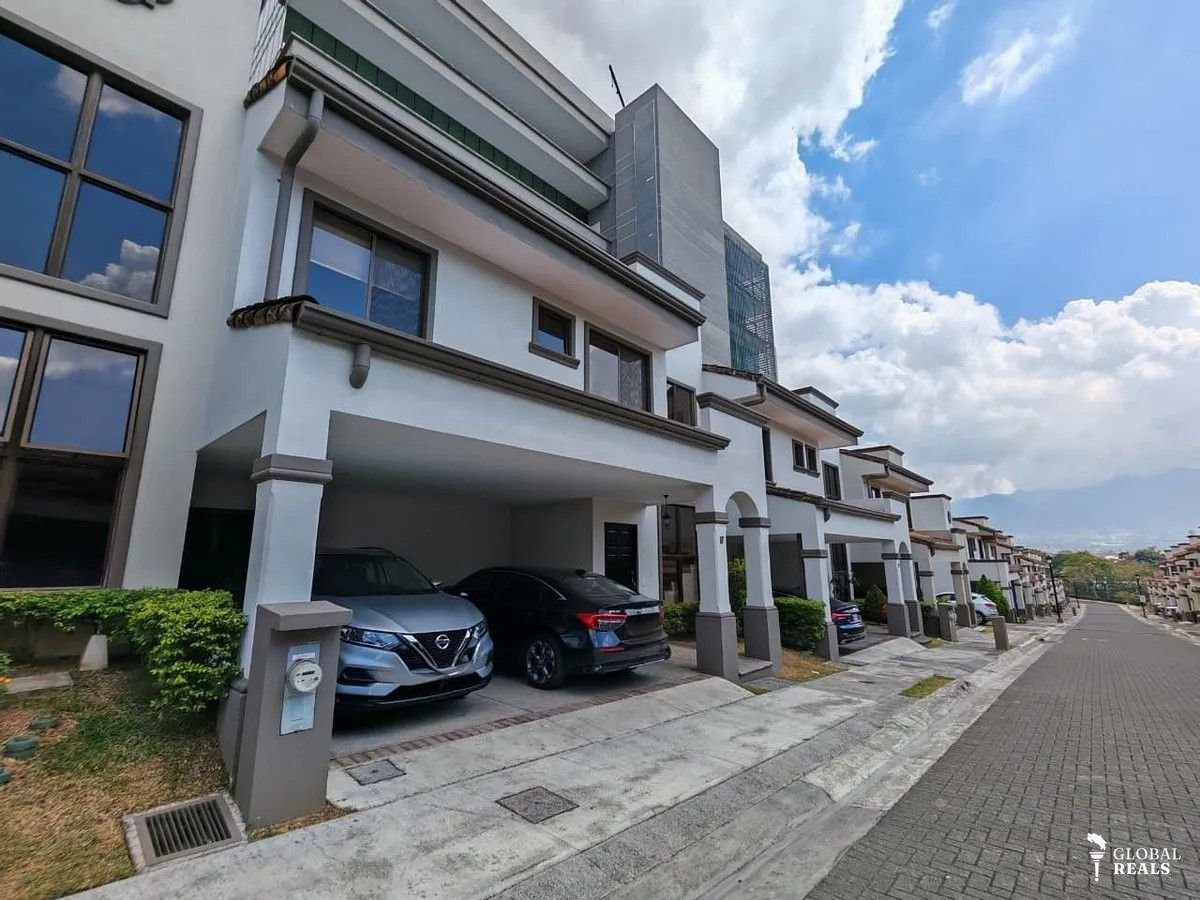 🏠 Venta de casa en condominio Atocha, Lagunilla, Heredia🏠