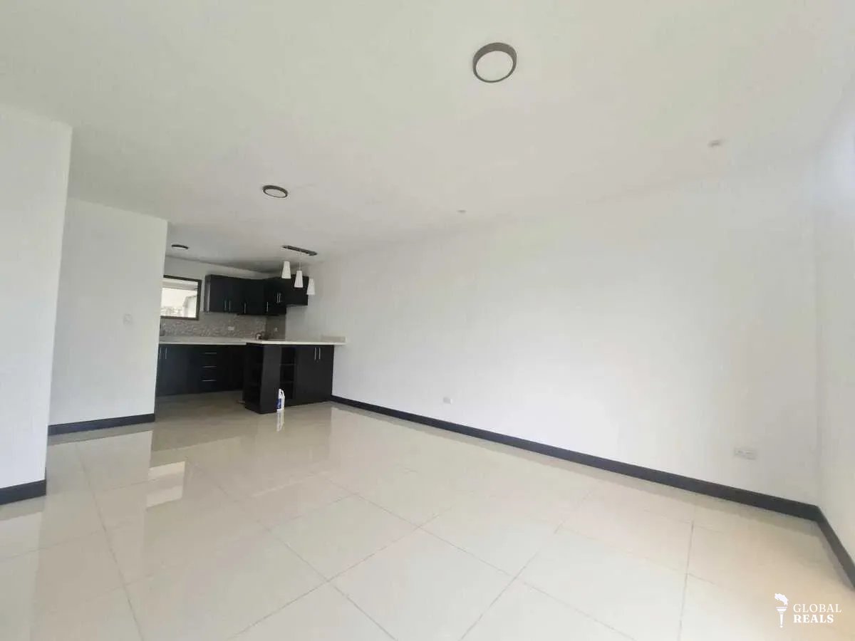 🏠 Se vende casa nueva e independiente en el centro de Barva de Heredia 🏠