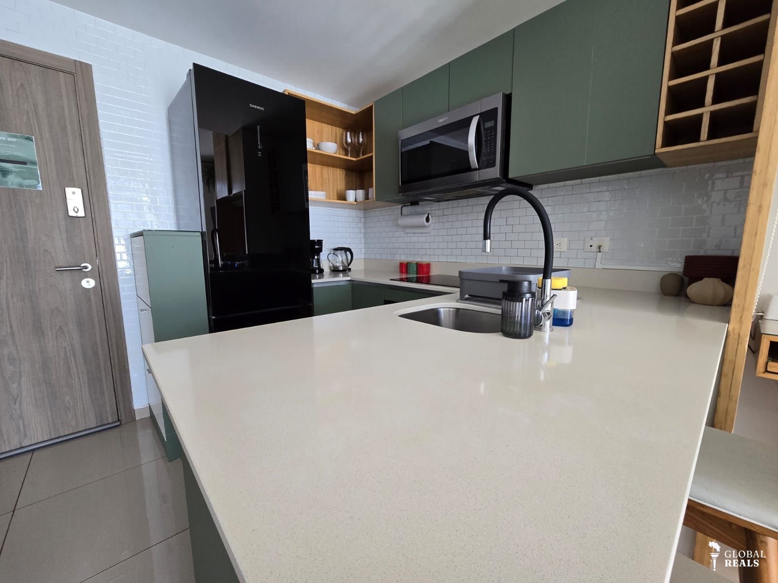 EXCELENTE PRECIO 🏠 Venta de apartamento en piso #12, Full Amueblado, Condominio Bambú Rivera 🏠