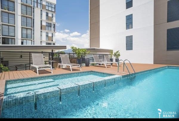 🏙️ Apartamento FULL AMOBLADO • Piso 7 • Esquinero