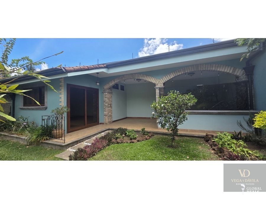 🏠 Venta de casa en Residencial Exclusivo, Santo Domingo de Heredia 🏠