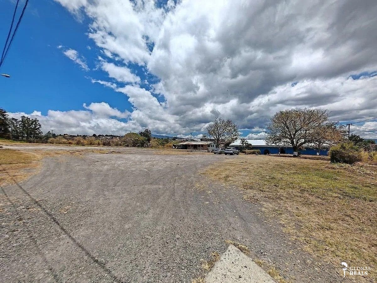 Señores Inversionistas Venta de terreno de 21.000 m2 con uso de suelo mixto en Los Ángeles, Santo Domingo