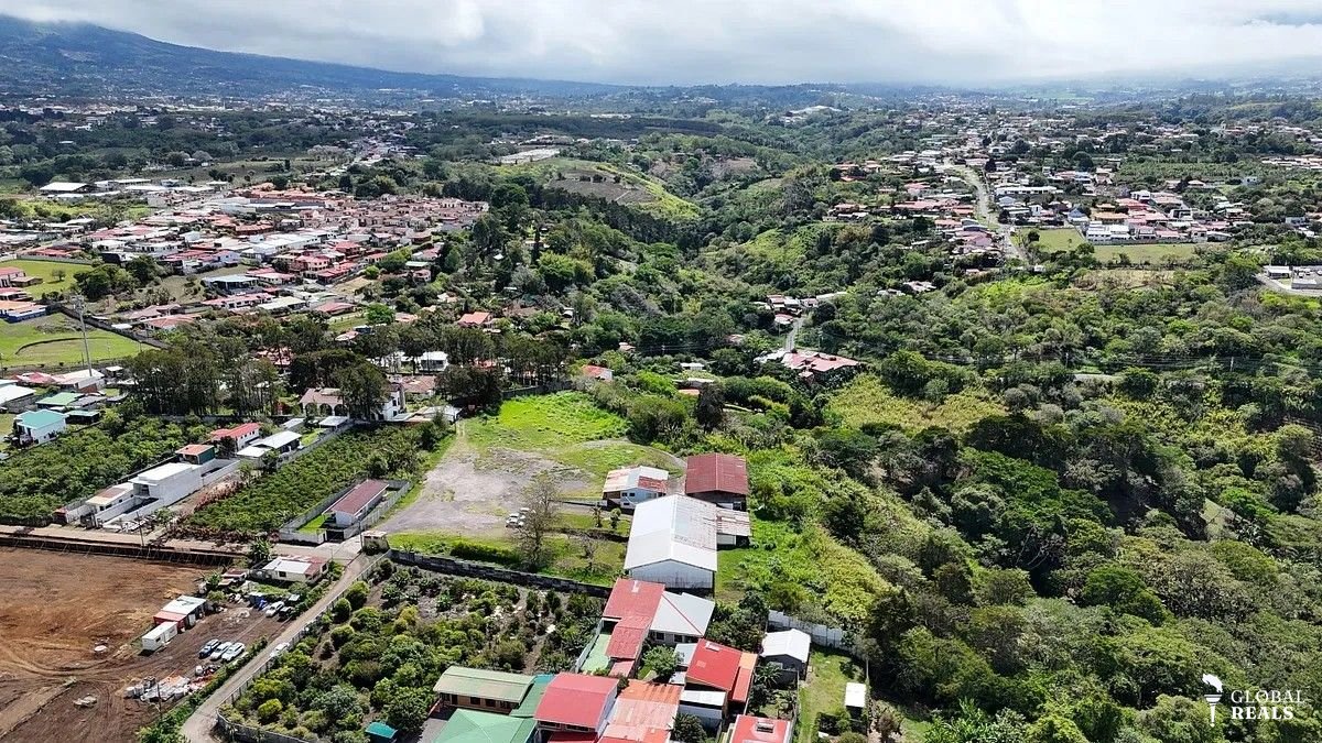 Señor Inversionista Venta de terreno de 10.000 m2 con uso de suelo mixto en Los Ángeles, Santo Domingo