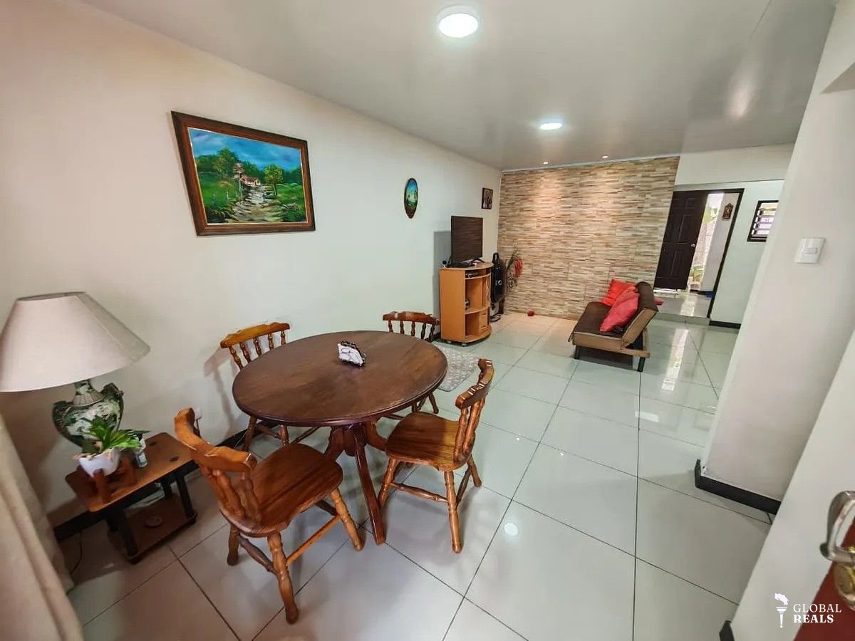 Venta  de casa en condominio, barrio Cordoba Zapote