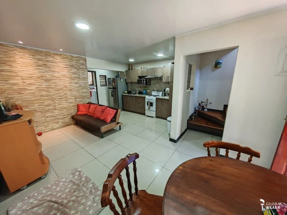 Venta  de casa en condominio, barrio Cordoba Zapote