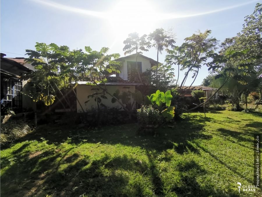 🏠 Venta de propiedad en Santa Rosa de Santo Domingo de Heredia, uso de Suelo Mixto, con casa típica costarricense y piscina🏠 Perfecto para Desarrollo Comercial