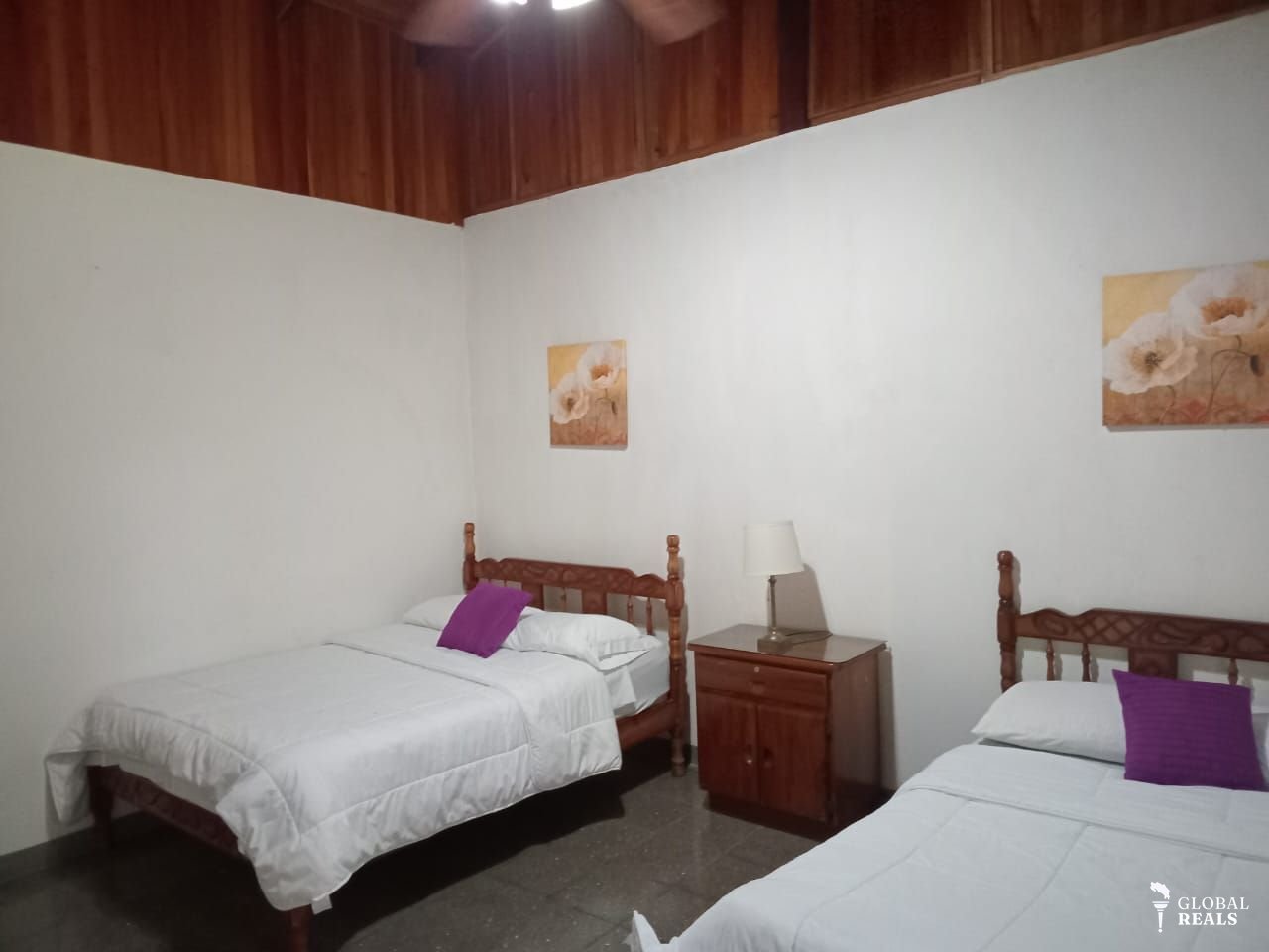 Finca  faldas del volcán Miravalles con casa tipo Hacienda