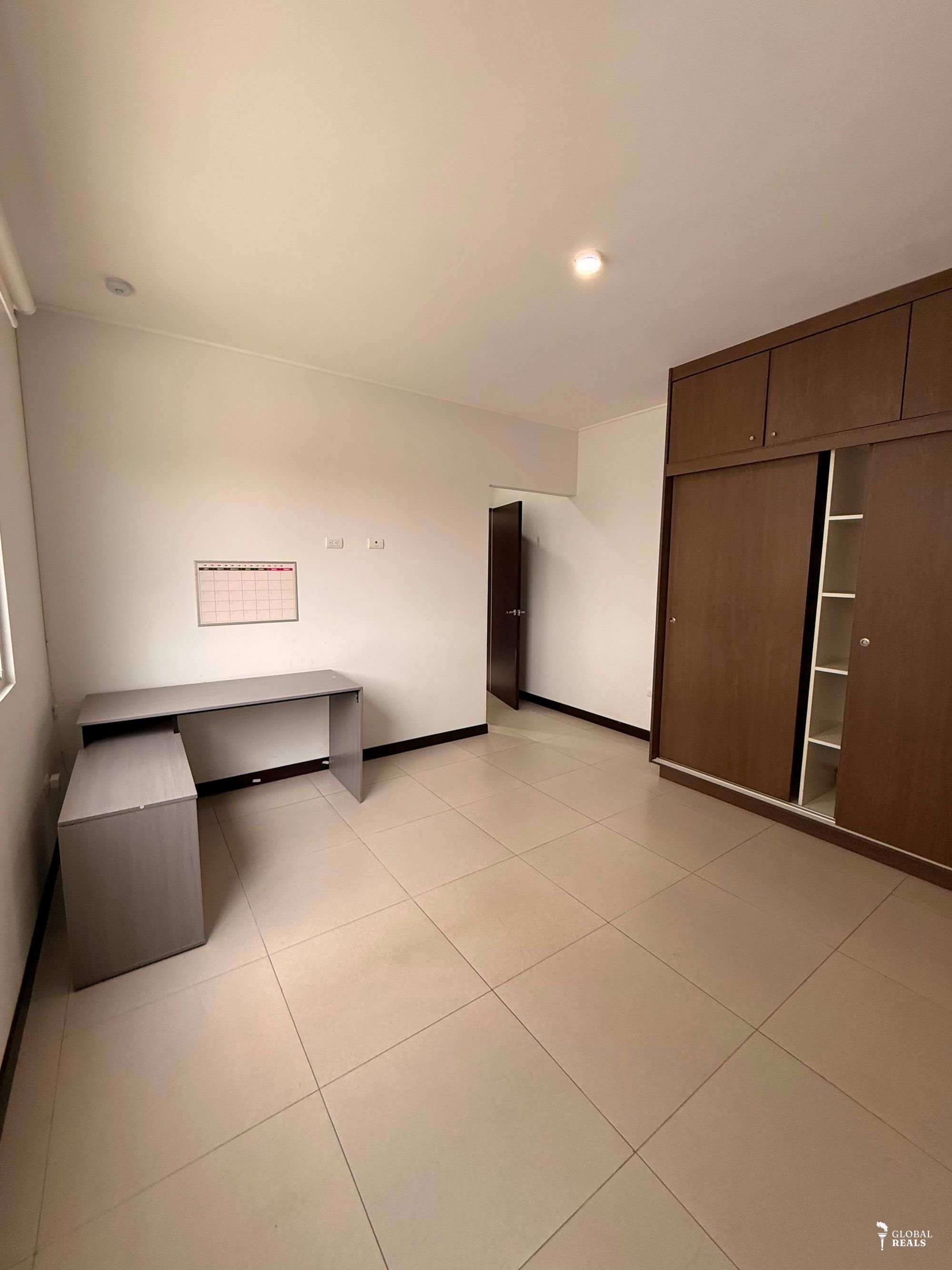 Se alquila apartamento Rohrmoser