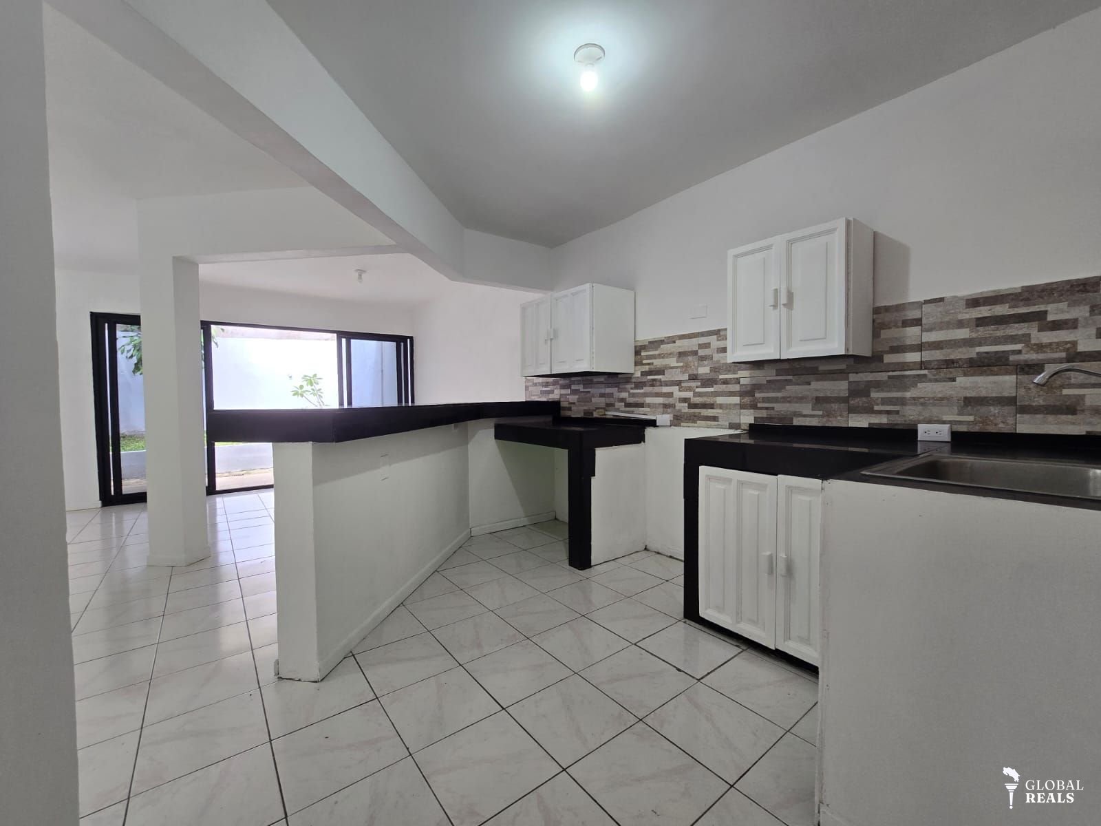 Se vende casa en San José Rohrmoser